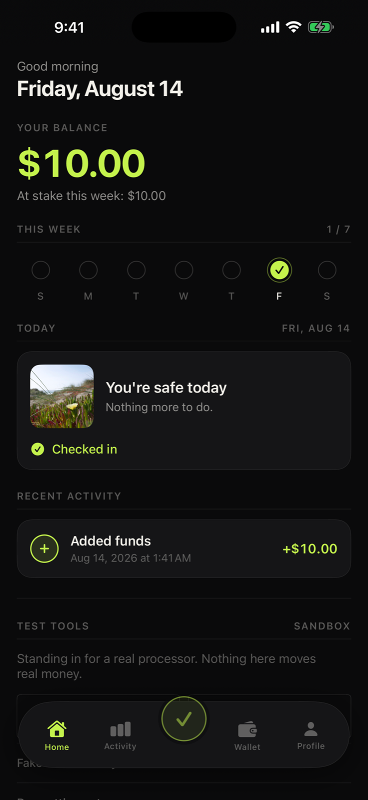 The payFit home screen showing a safe day and a $10 balance